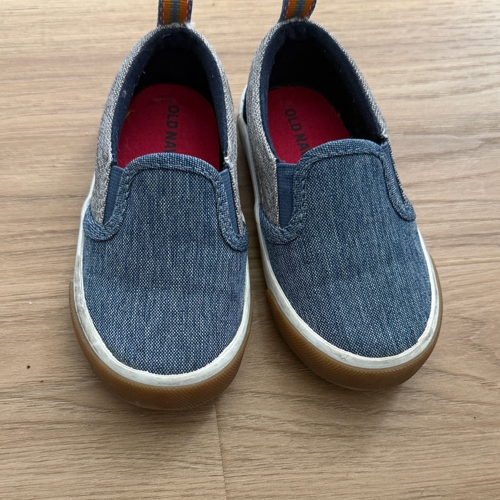 Old Navy slip on shoes